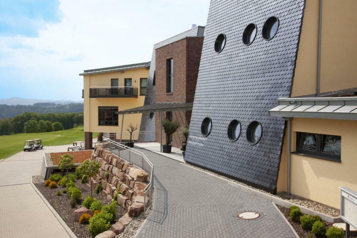 Sport und Golf Resort Gut Wissmannshof Staufenberg  Exterior foto