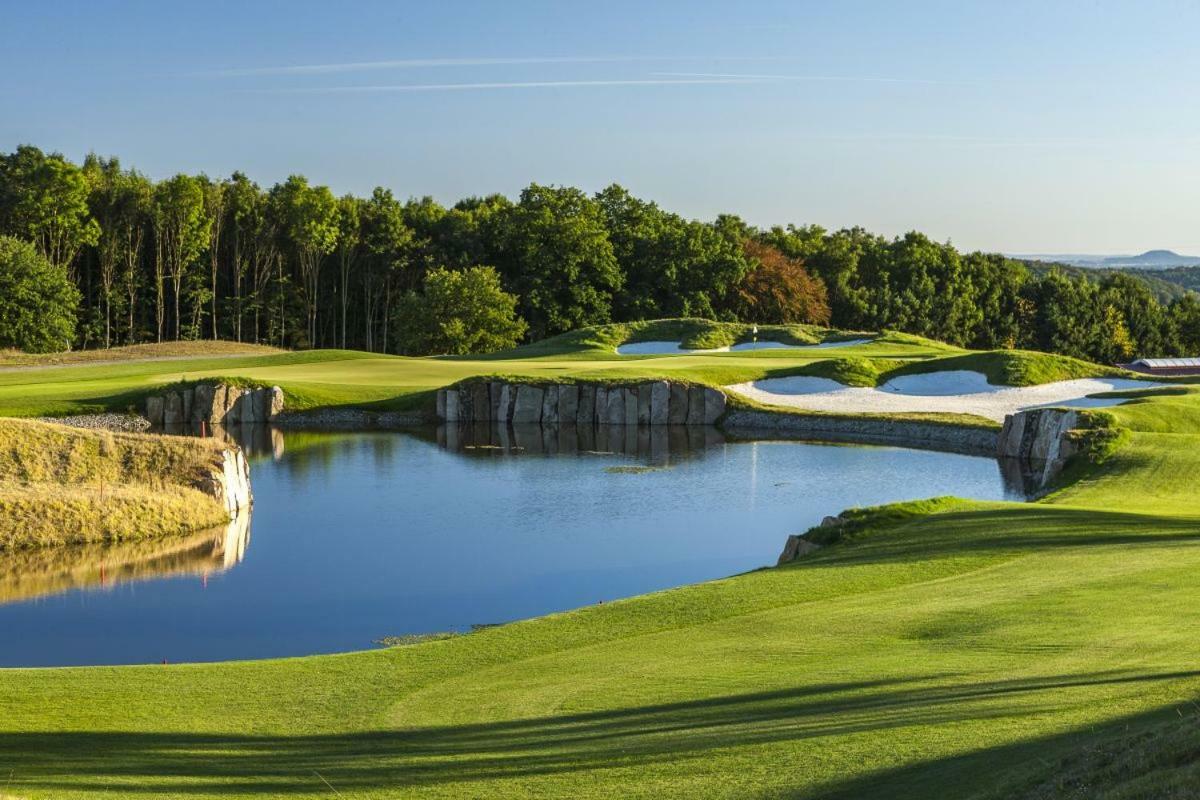Sport und Golf Resort Gut Wissmannshof Staufenberg  Exterior foto